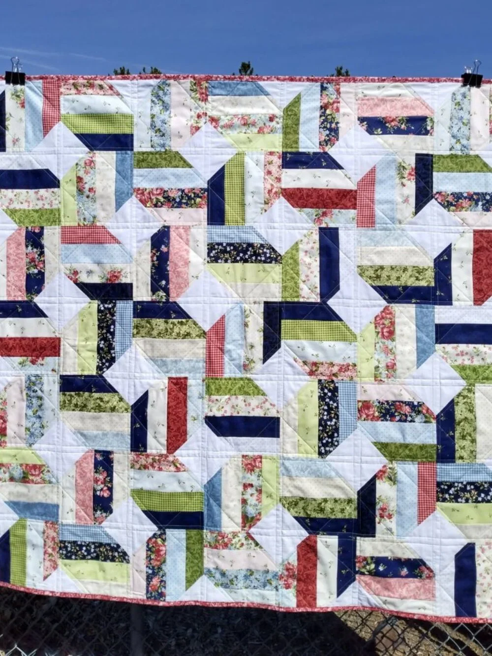 💙❤️BN RED WHITE BLUE GREEN GRANNY CHIC JELLY ROLL LAP QUILT